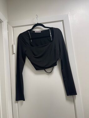 Blue Blush Black Long-Sleeve Cropped Square Neck Top